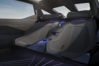 Izgalmasnak ígérkezik a Lexus villanytanulmánya 44