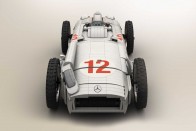 Történelmi F1-es Mercedest építettek LEGO-ból 10