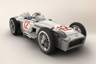 Történelmi F1-es Mercedest építettek LEGO-ból 12