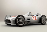 Történelmi F1-es Mercedest építettek LEGO-ból 11