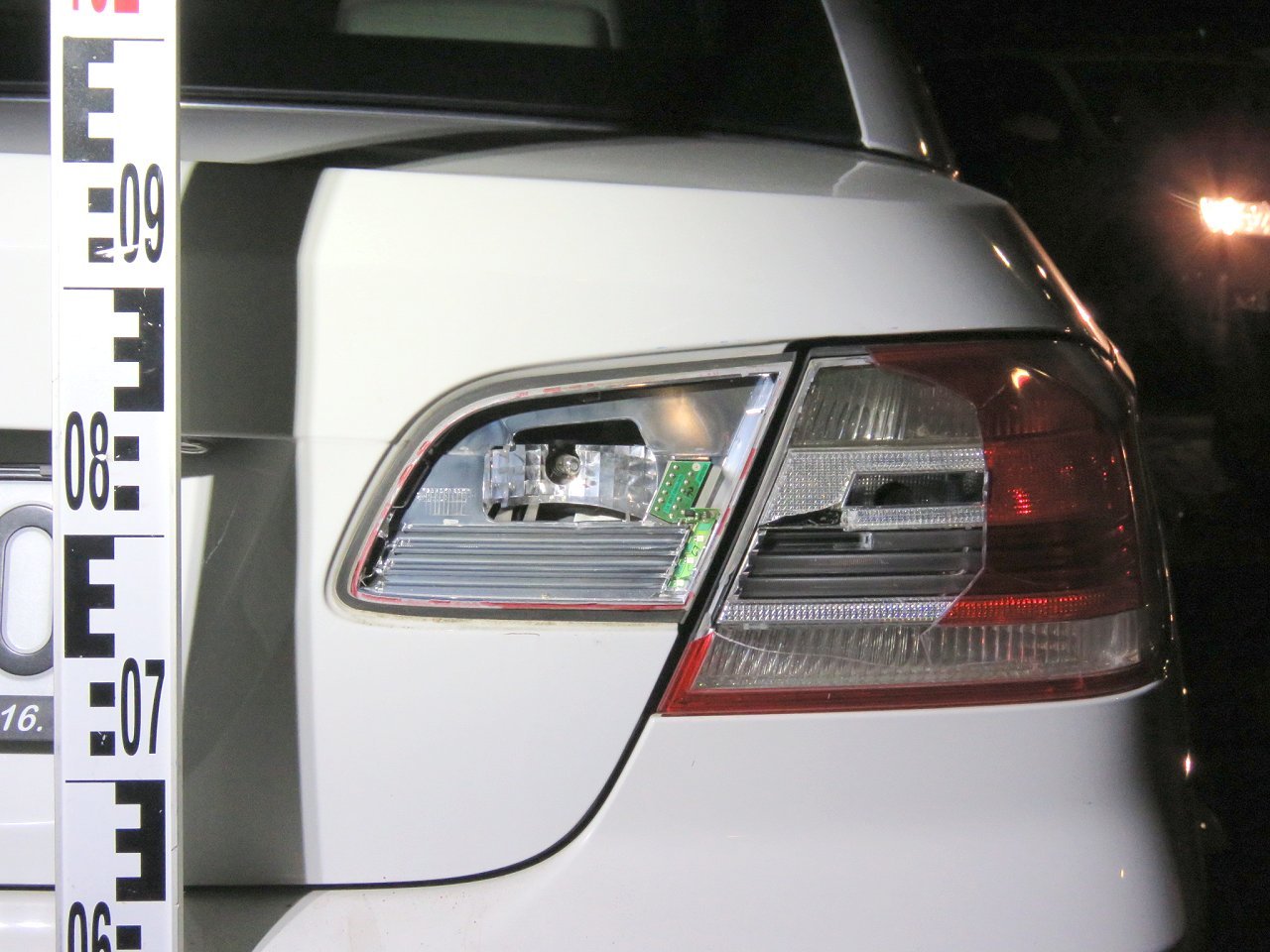 Vetélytársa BMW-jét verte szét egy nő Kaposváron 1 | Vezess Vetélytársa BMW-jét verte szét egy nő Kaposváron 1