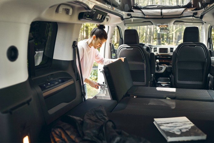 Gyári kempingbusz az Opeltől 6 | Vezess Gyári kempingbusz az Opeltől 6