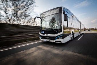 Indul a csuklós MAN elektromos busz sorozatgyártása