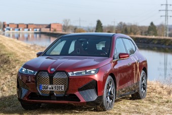 Helyi energiára vált a BMW