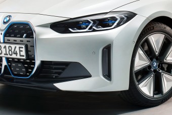 Az M4-esnél is erősebb lesz az elektromos BMW i4