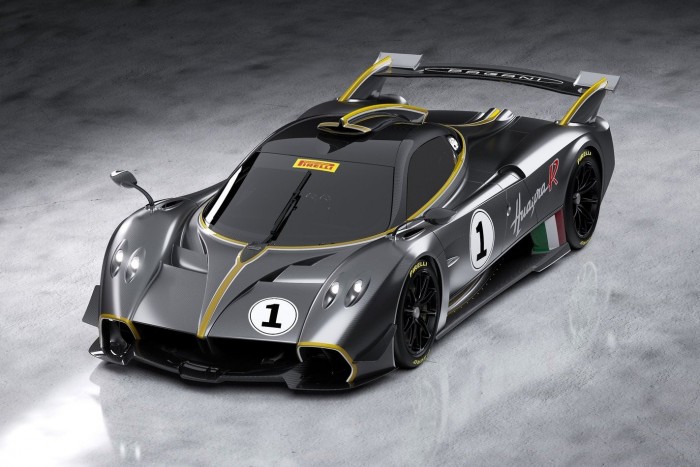 Félelmetes tudású versenyautó a Paganitól 8