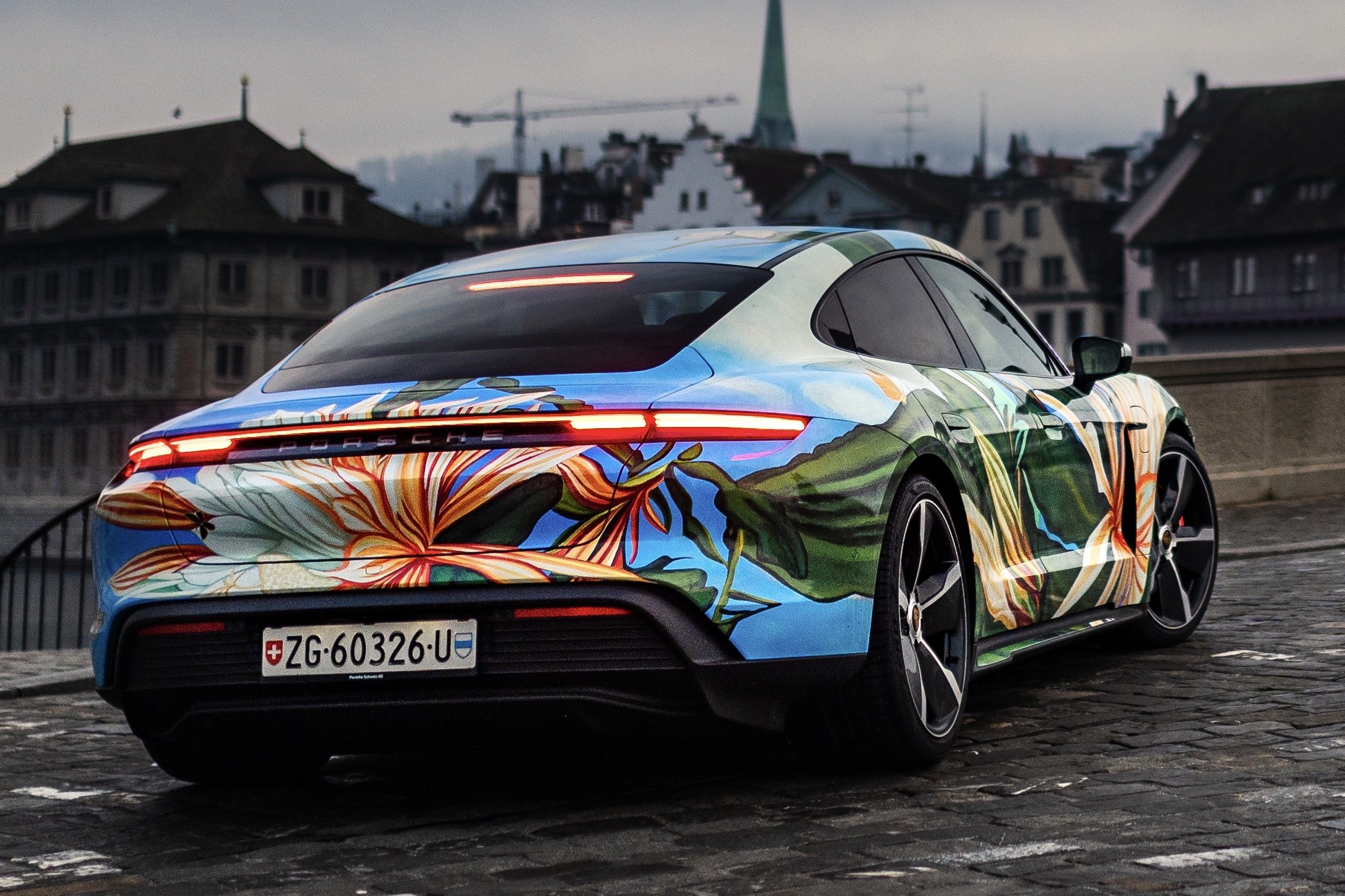 Összepingáltak egy Porschét, csak jót akartak 1