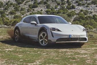 Elektromos terepkombit készített a Porsche