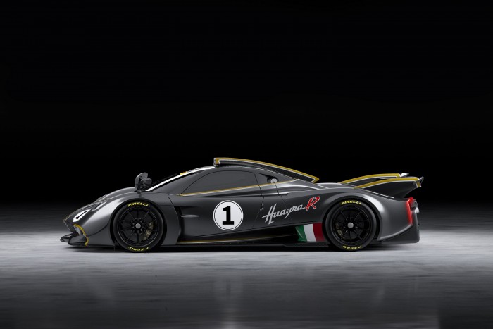 Félelmetes tudású versenyautó a Paganitól 7