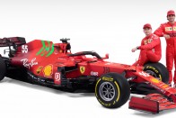 F1: Kínosra sikerült a Ferrari autóbemutatója 15
