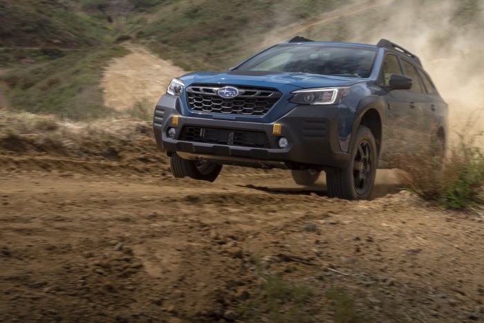 Valódi terepjárót faragtak ebből a kombiból 6