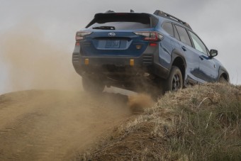 Valódi terepjárót faragtak ebből a kombiból