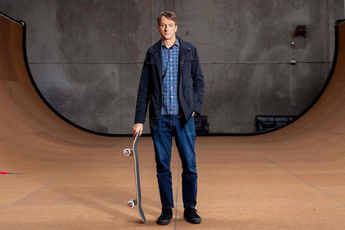 Nyugdíjazta híresen nehéz trükkjét a gördeszkalegenda