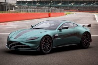 A Forma-1-ből jön az utcára ez az Aston Martin 16