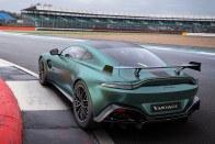 A Forma-1-ből jön az utcára ez az Aston Martin 2