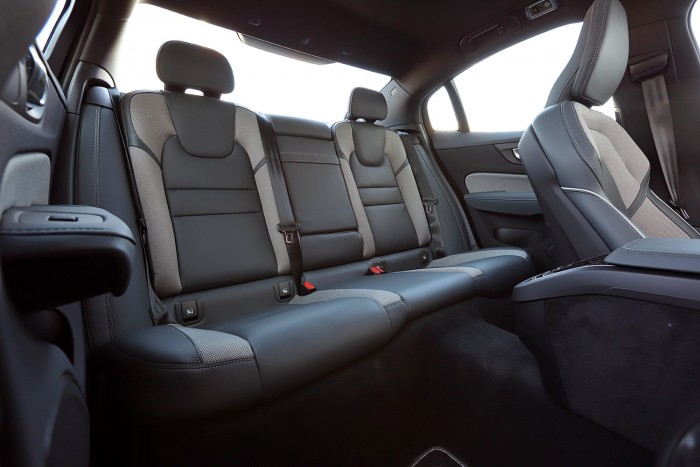 Volvo, ami unalmas kasztnival is izgalmas  – Volvo S60 B3 teszt 9