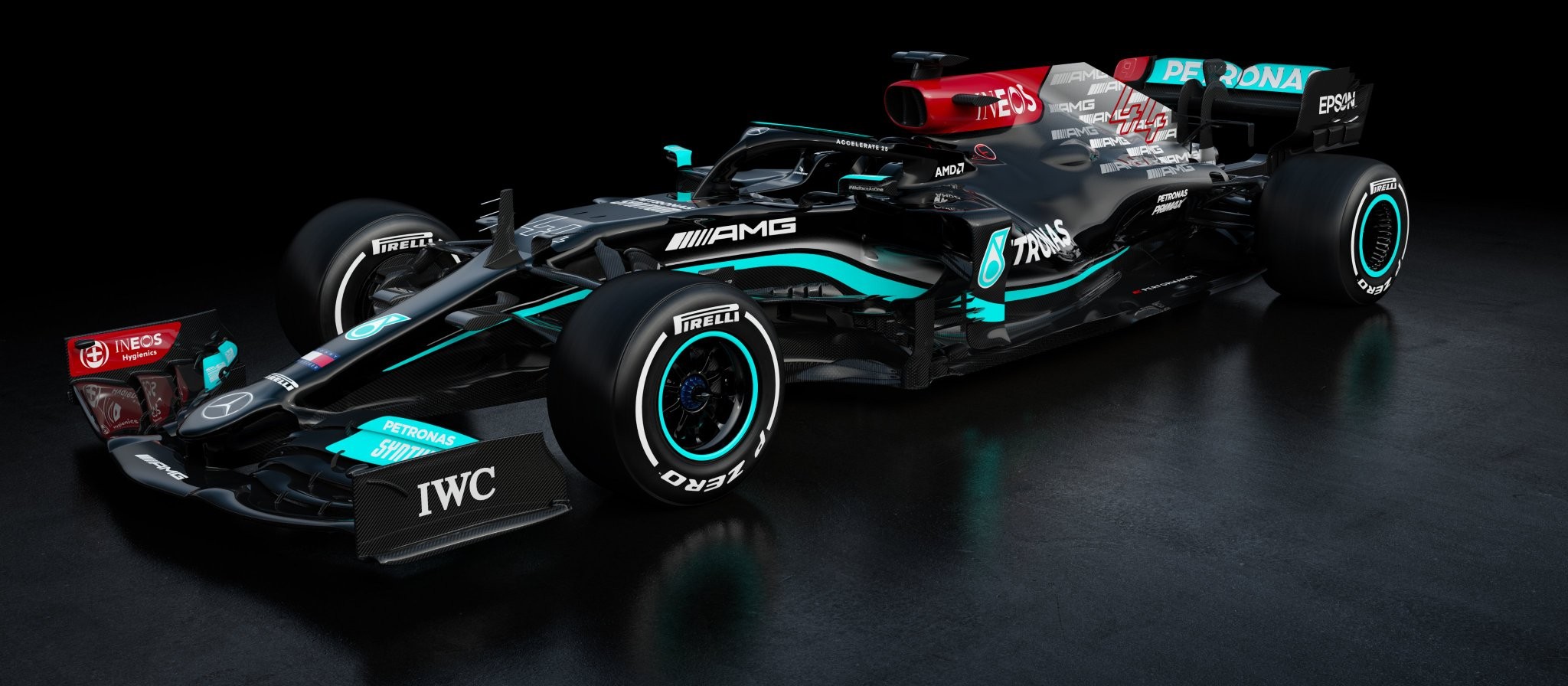F1: Látványos változás a Mercedes új autóján 5