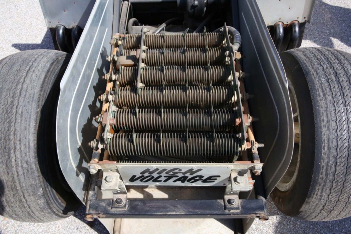 Eladó egy igen furcsa és baromi gyors ajtókitámasztó 4