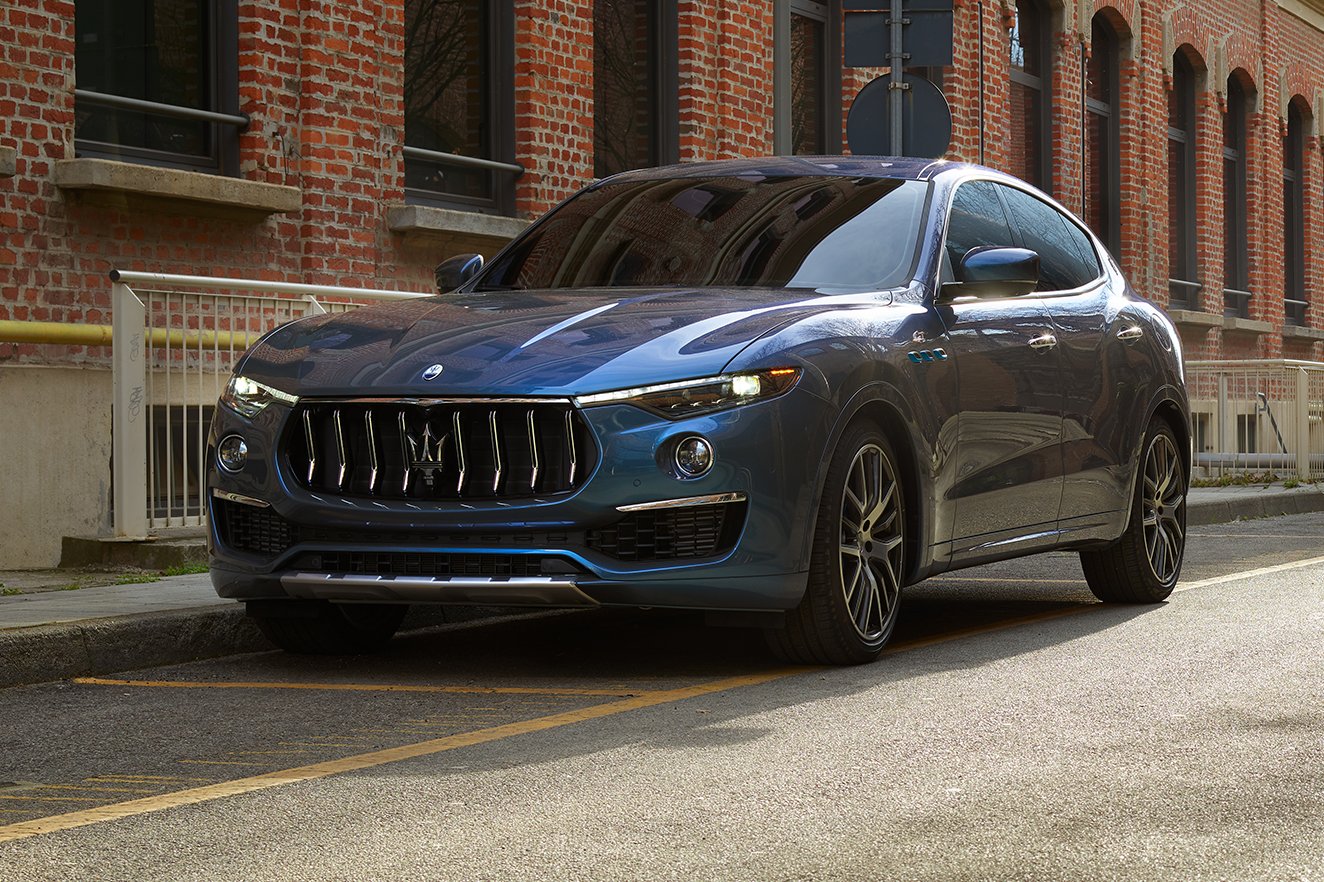 Már a Maseratinak is van hibrid szabadidőjárműve 6