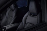 Már a Maseratinak is van hibrid szabadidőjárműve 35