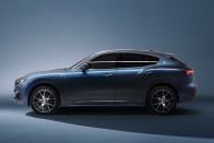 Már a Maseratinak is van hibrid szabadidőjárműve 43