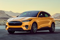 Sportautót készített villanyautójából a Ford 20