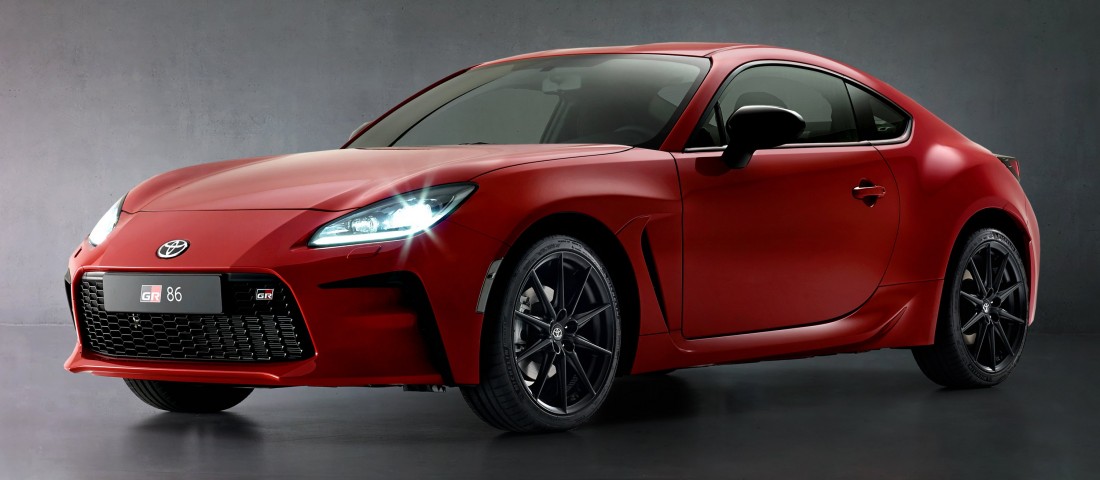 Kis testvért kap a Toyota GR Supra