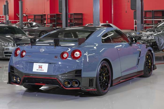 Különleges ruhát kap Godzilla 1 | Vezess Különleges ruhát kap Godzilla 1