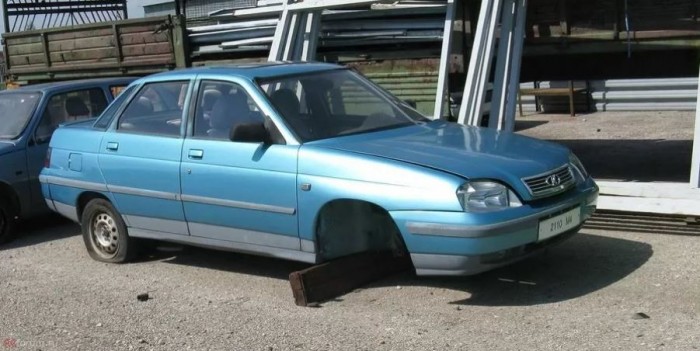 Így pusztul néhány Lada prototípus egy orosz telepen 3 Így pusztul néhány Lada prototípus egy orosz telepen 3