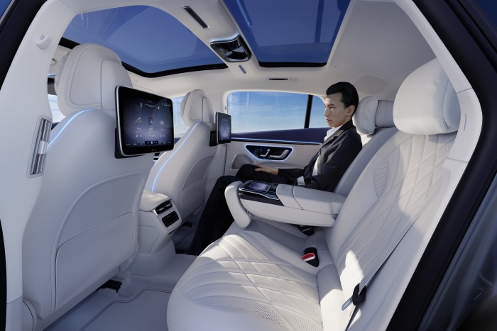 Nem evilági jelenség a legújabb Mercedes 13