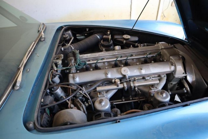 Értékes és ritka Aston Martint árverez el a NAV 7