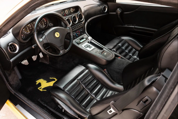 Kívánatosabb sportautó aligha van a 90-es évekből 8