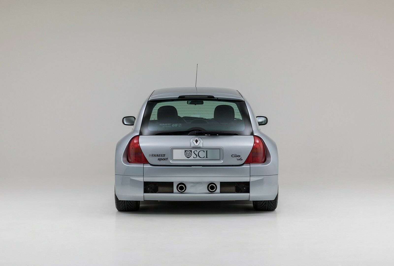 Ilyen őrült autók már sosem lesznek – Renault Clio Sport 3.0 V6 3