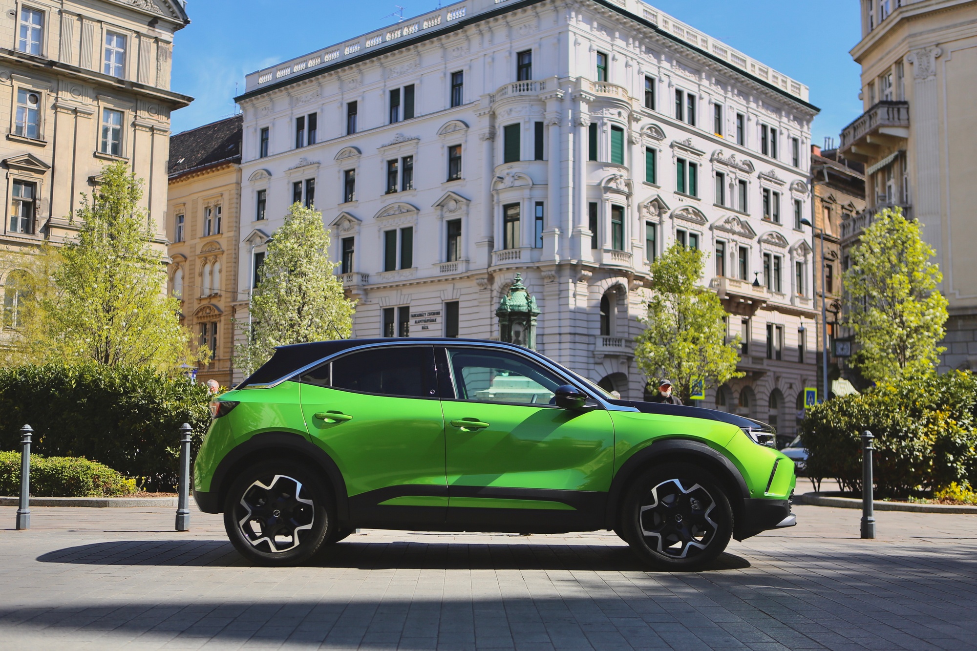 Gusztusos tálalású az első teljesen francia Opel, de milyen az íze? 14