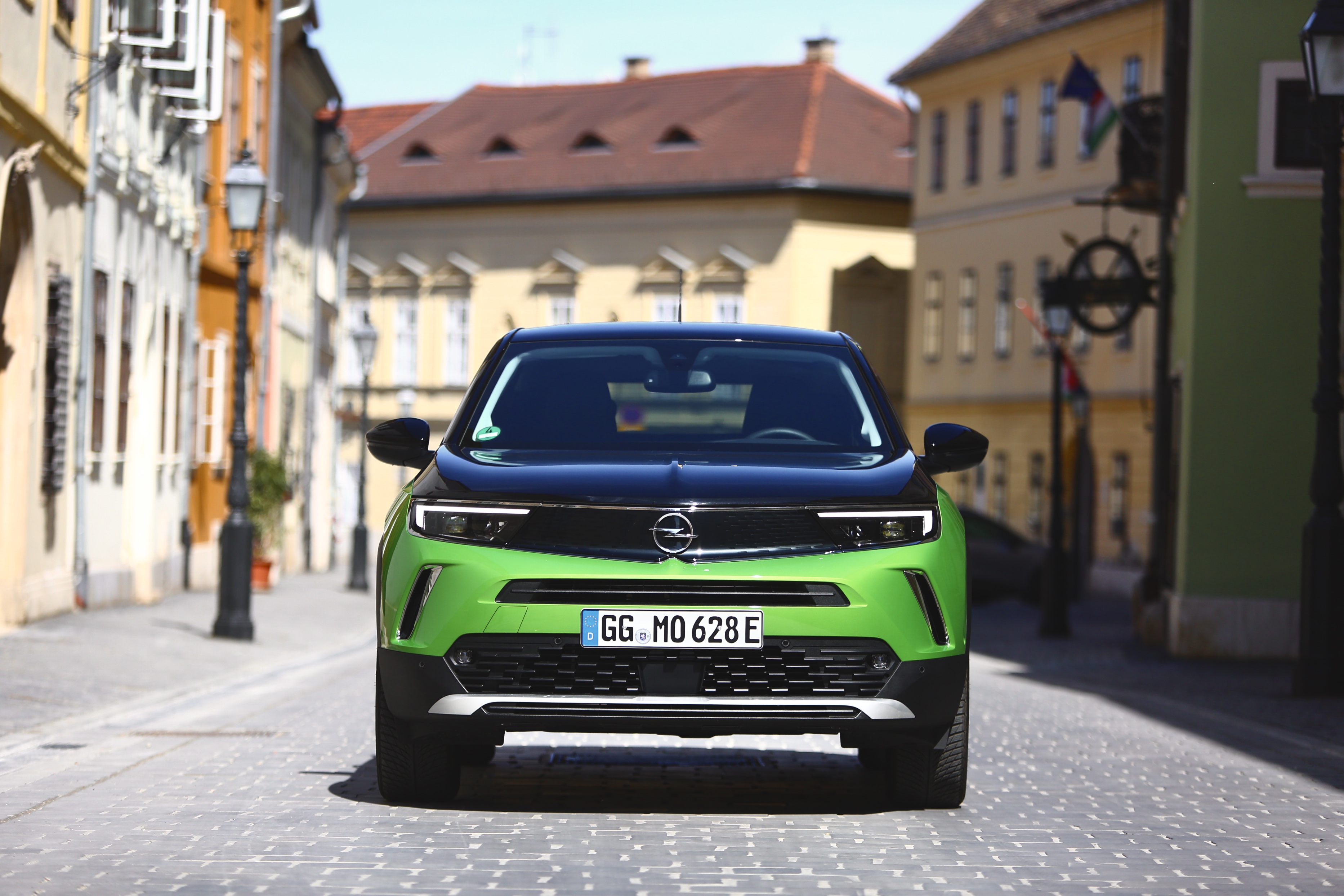 Gusztusos tálalású az első teljesen francia Opel, de milyen az íze? 1