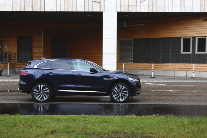 Ha van stílusod, ez a SUV-od – Jaguar F-Pace D300 14