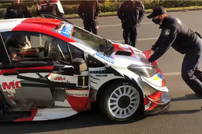 Közúton ütközött a ralibajnok, 2,5 millió forintos büntetést kapott az esetért