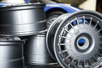 Az autótalálkozók császára lesz, aki lecsap erre a felniszettre