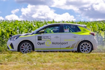 Hangszórókból süvít majd az Opel elektromos raliautója