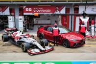 Räikkönenékkel debütál az új Alfa Giulia 9