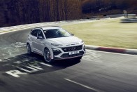 Bemutatkozott a Hyundai sportterepjárója 16