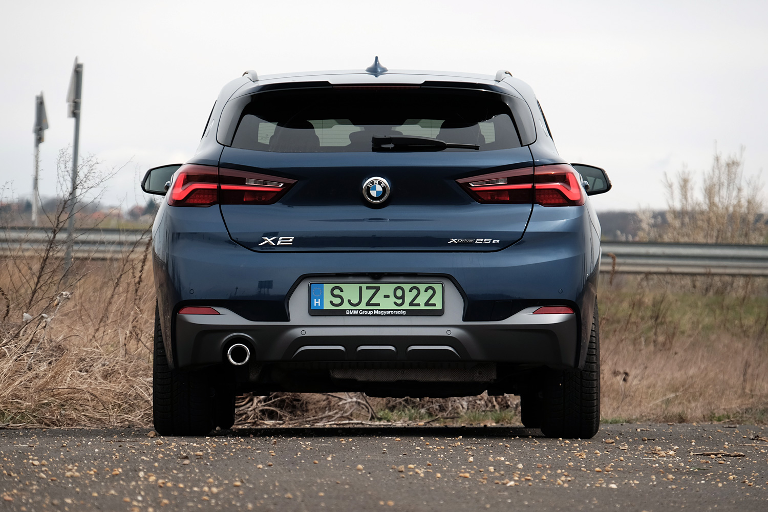 Nicsak, egy hibrid, amit élvezet vezetni – BMW X2 xDrive25e 8