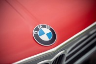 Vajon mit rejt ennek a veterán BMW-nek a motortere? 26