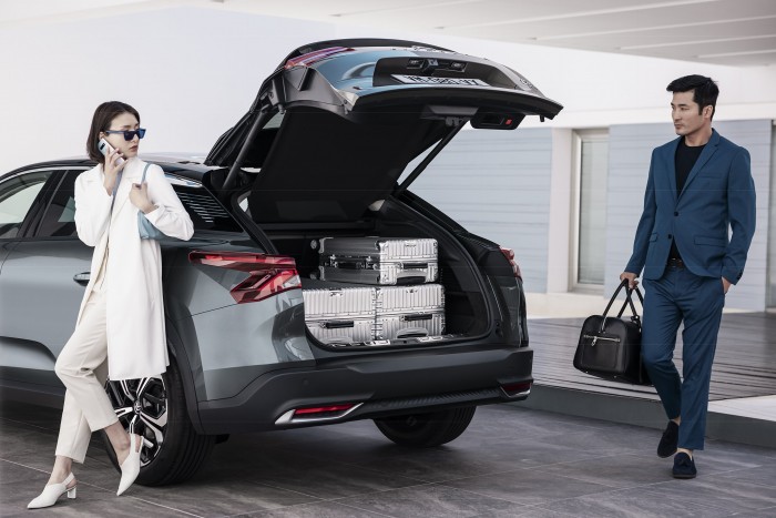 Elegáns terepkombit mutatott be a Citroën 7