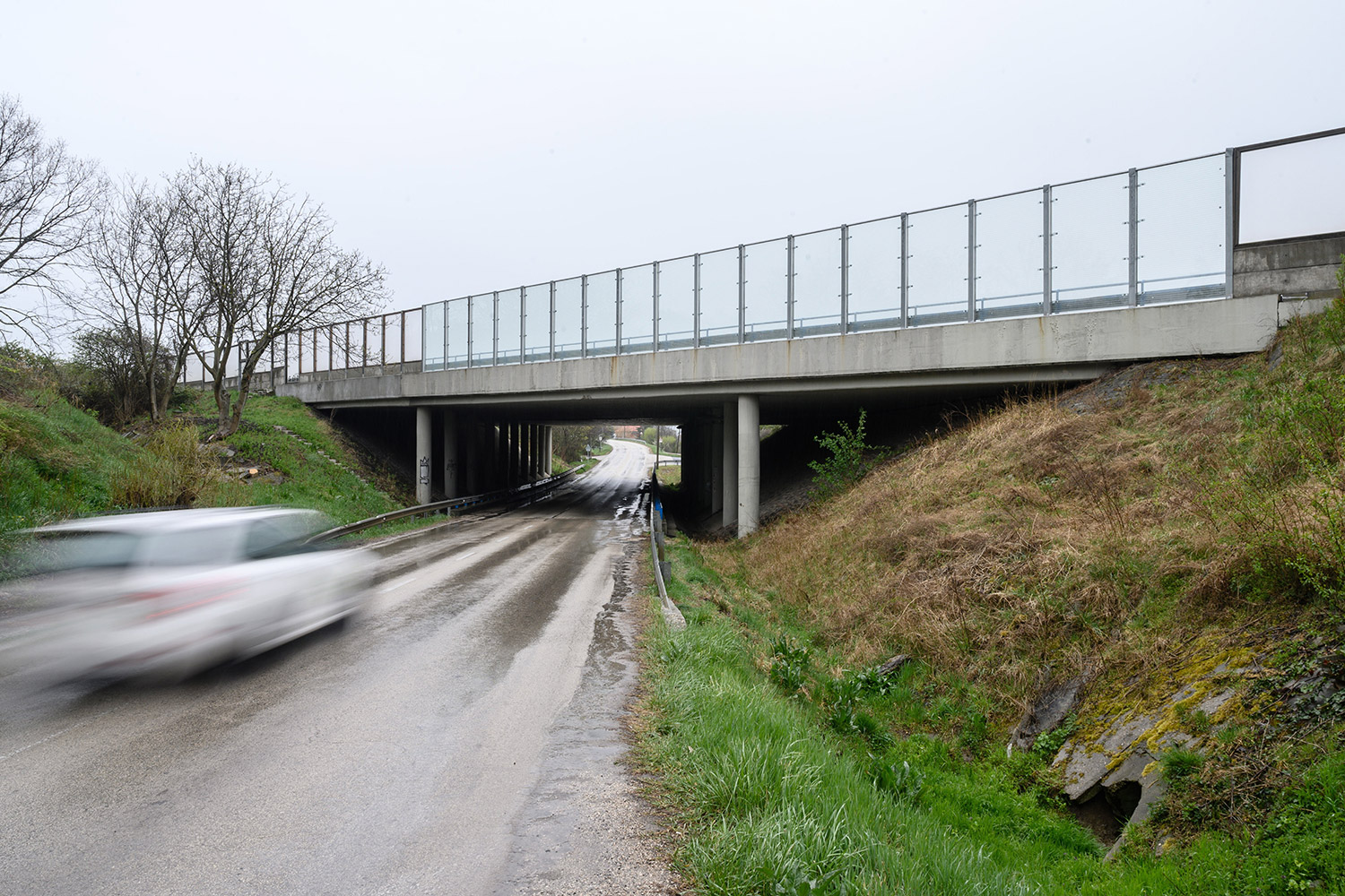 Meglepő újdonságot tesztelnek az M7-es mellett 5