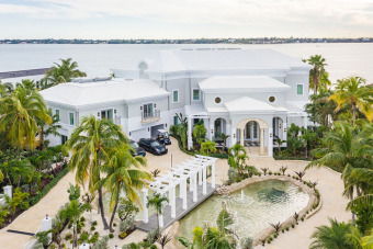 Ehhez a luxusbirtokhoz egy Porsche jár 