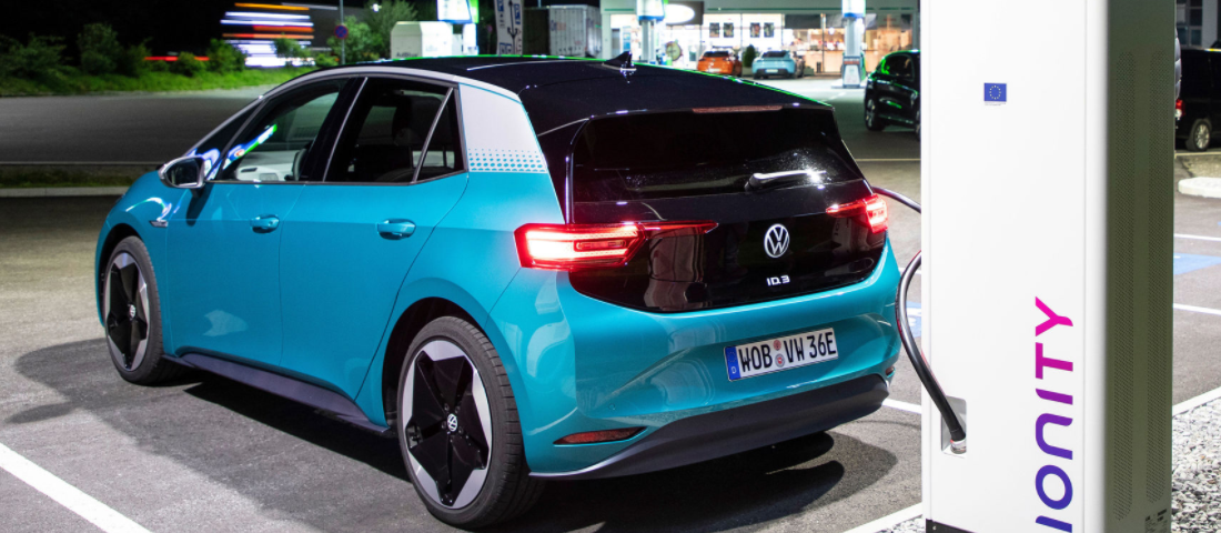 Behálóznak minket a töltők, csak győzzünk választani