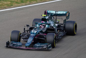 Vettelnek el kellett volna hagynia az F1-et