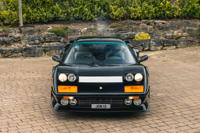 Tömény exhibicionizmus ez a 80-as évekbeli Ferrari 14