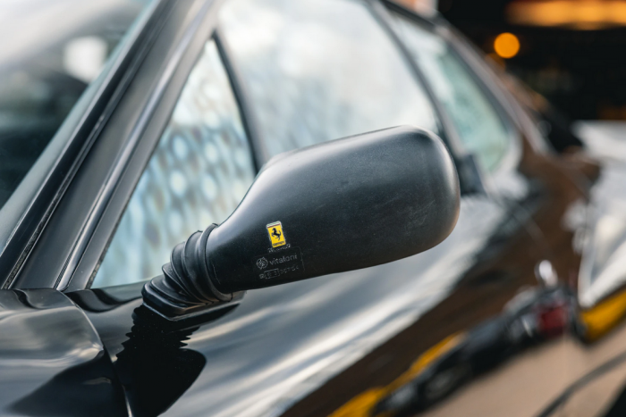 Tömény exhibicionizmus ez a 80-as évekbeli Ferrari 8